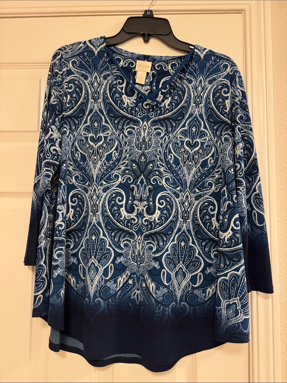 Chico's Navy & White Paisley V-Neck Long Sleeve Top Size 1